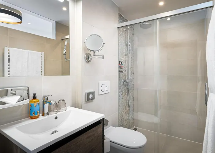 Elaya Center, Trademark By Wyndham מלון 4*