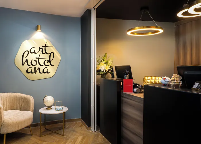 Elaya Center, Trademark By Wyndham מלון 4*