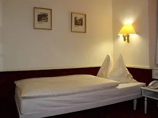 Elaya Center, Trademark By Wyndham 4* Viena